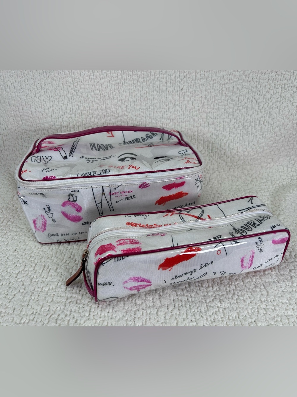 Kate Spade New York 2 Piece Cosmetic Train Case Lipstick Graffiti Travel Set